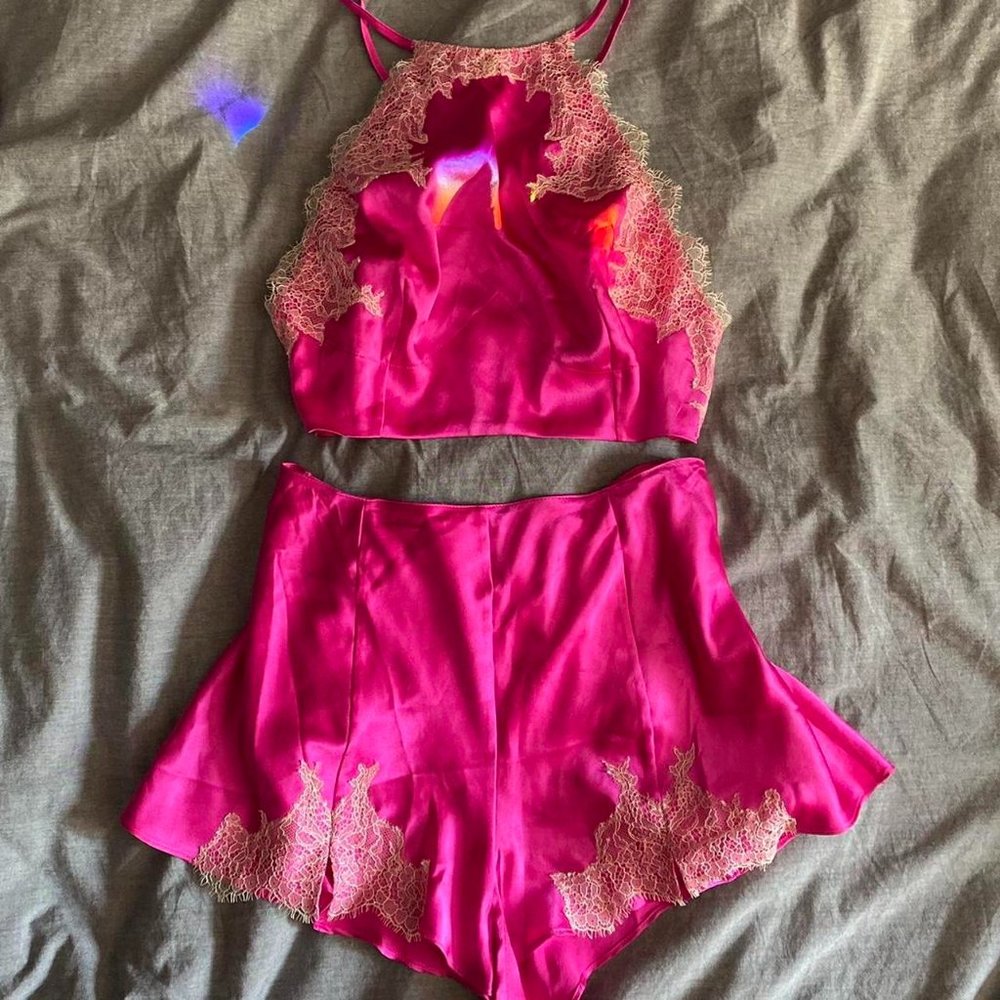 Victoria’s Secret sleep set